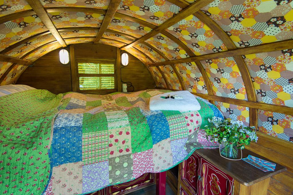 Bed and Breakfast Widbrook Barns Брадфорд на Аэвен Экстерьер фото